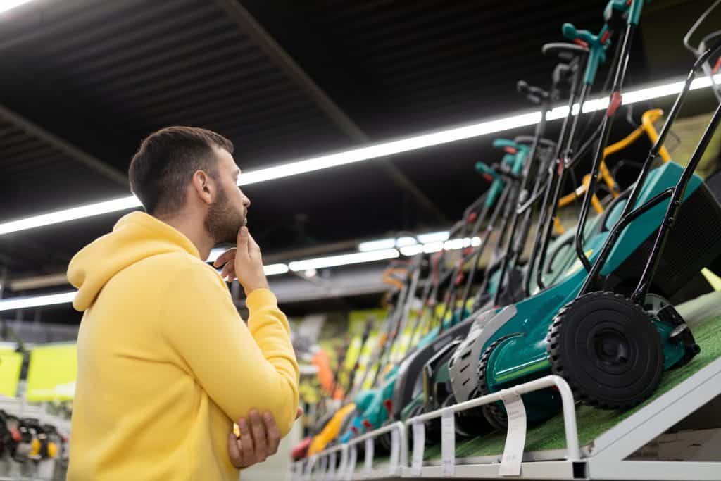 Reel Mower Vs Rotary Which Is Best For My Lawn? BackyardGadget